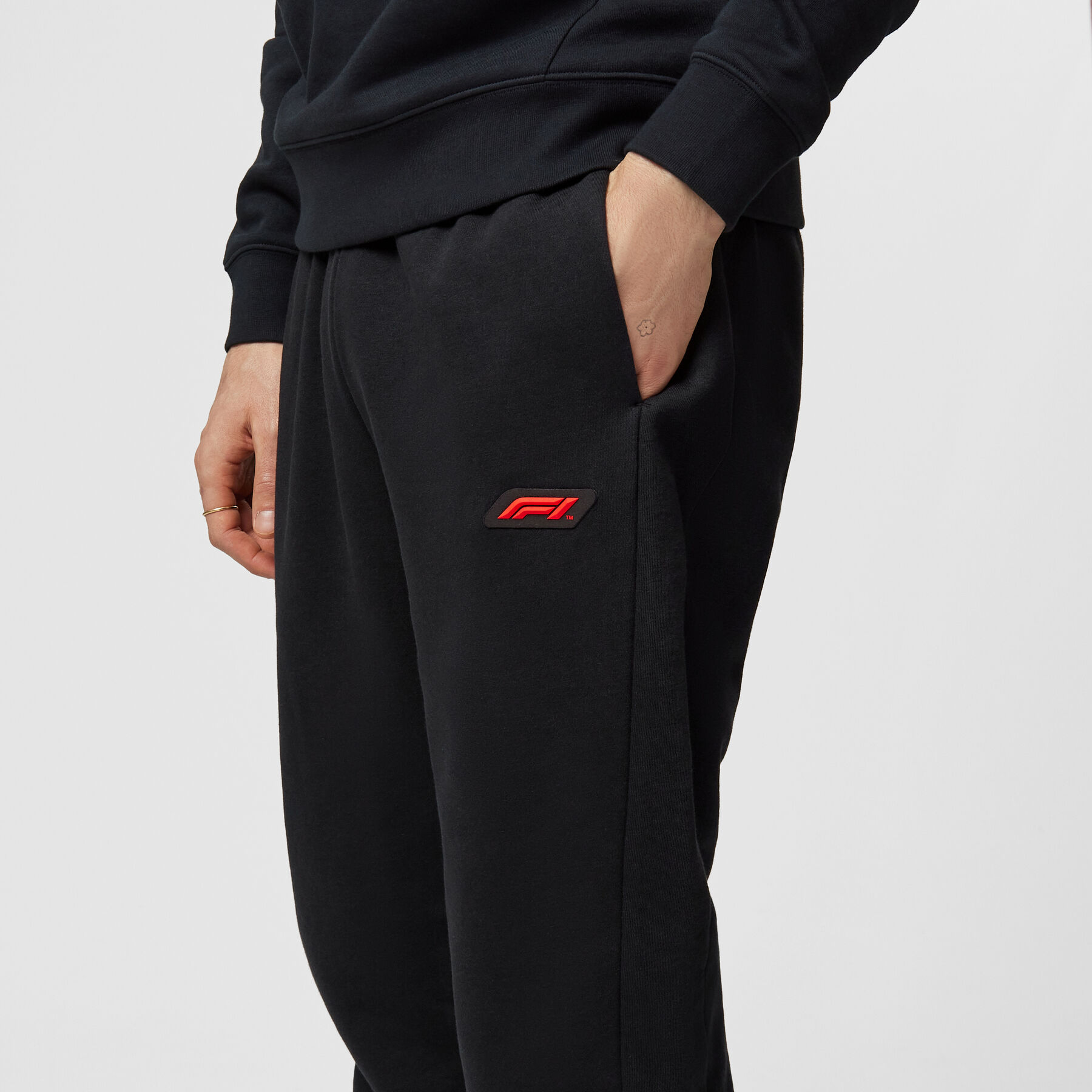 Nike foundation sweatpants best sale